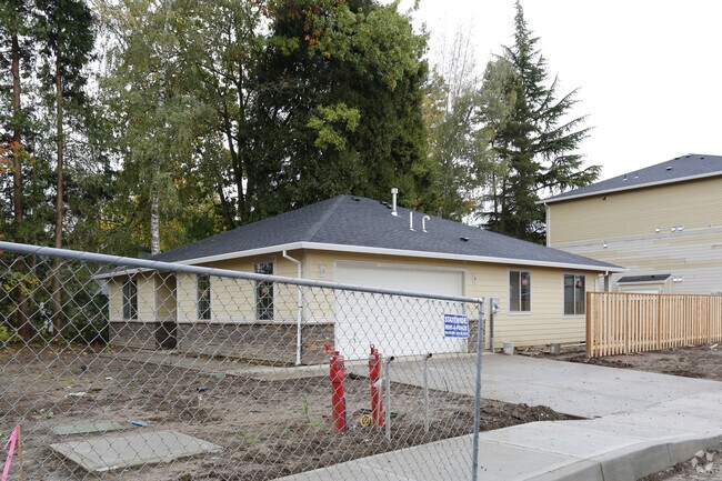 Photo - Johnson Street Apartments