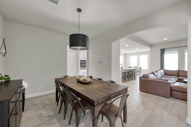 Photo - 241 Bright Blf Cir