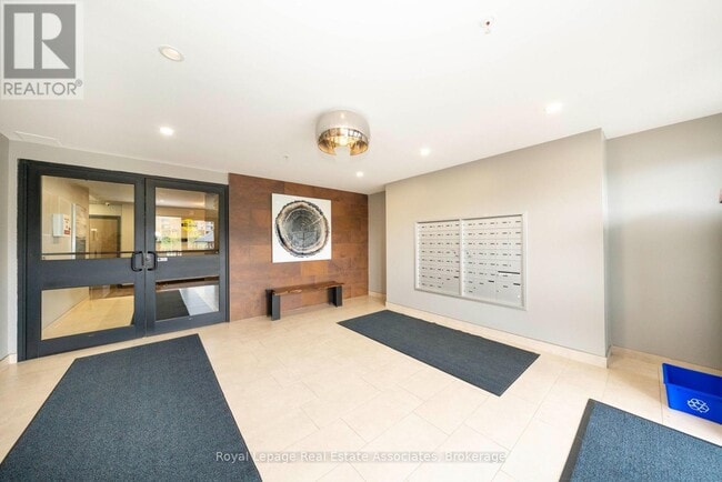 Photo - 25 Kay Cres Unité 306