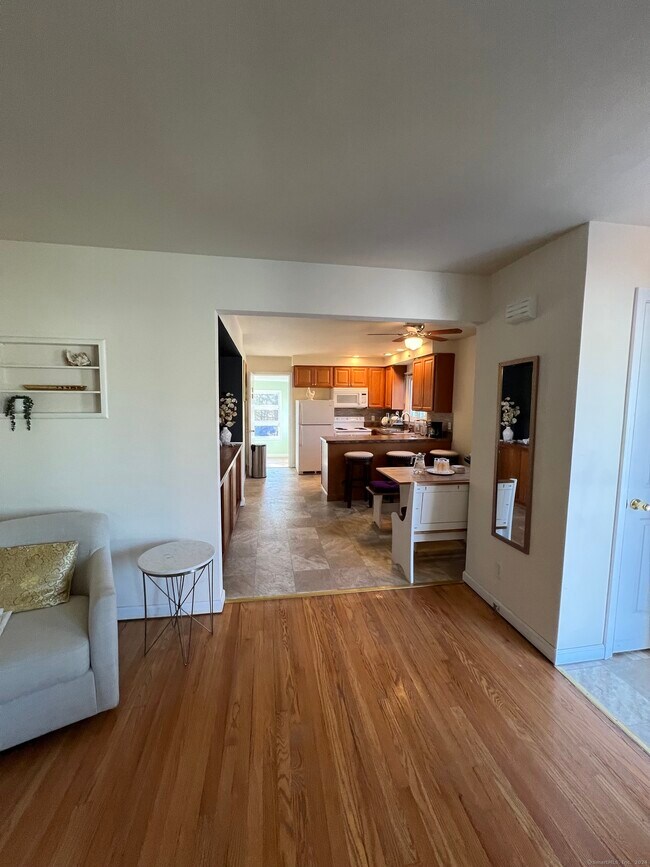 5 Hotchkiss Terrace Rental House Rental in Ansonia, CT