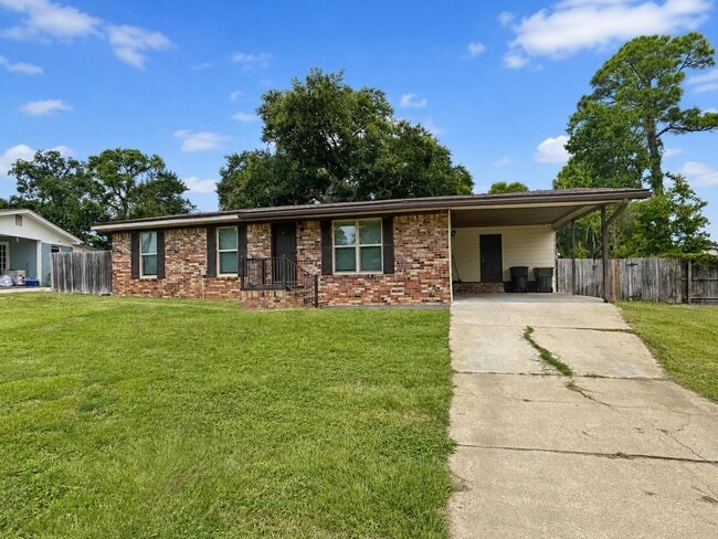 Photo - 309 Cecelia Dr NW