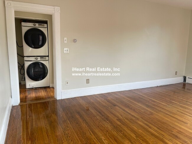 Building Photo - 338 K St Unit 1 Rental