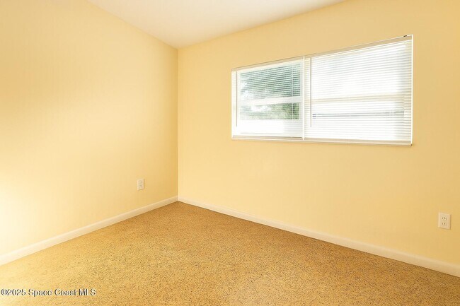 Photo - 814 Warren Ave