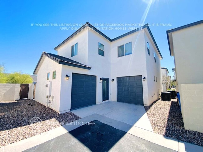 Building Photo - 16437 S 10th St