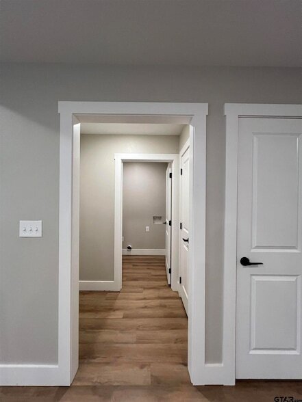 Photo - 518 Post Oak Dr