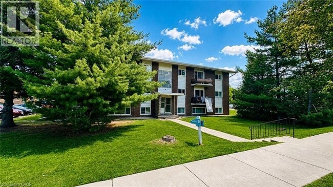 Photo - 428 Barrie Pl Unit 2