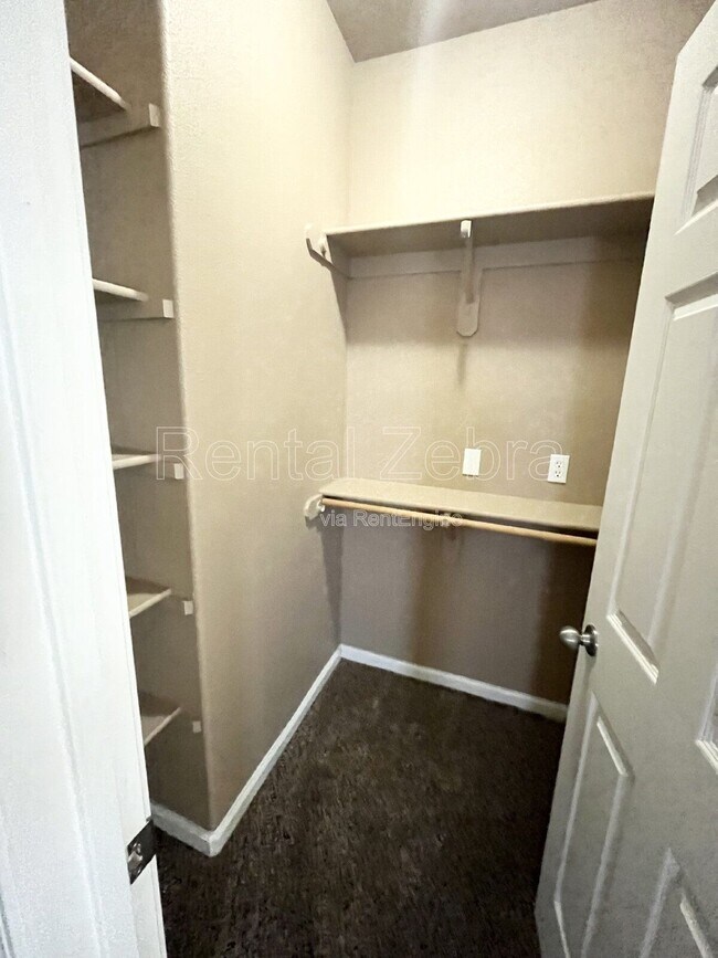 Photo - 408 Olive Way
