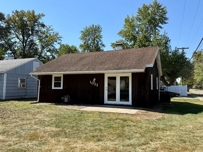 Building Photo - 1022 Giddings St Rental