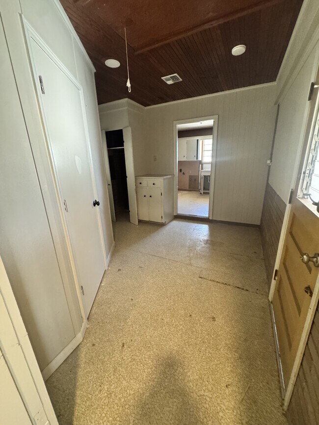 Photo - 2316 Mire Hwy