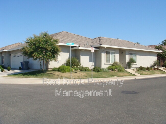 Building Photo - 620 Gateway Dr Rental