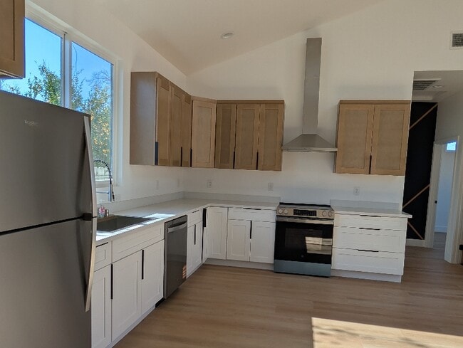 Photo - 3036 Greenwood Dr