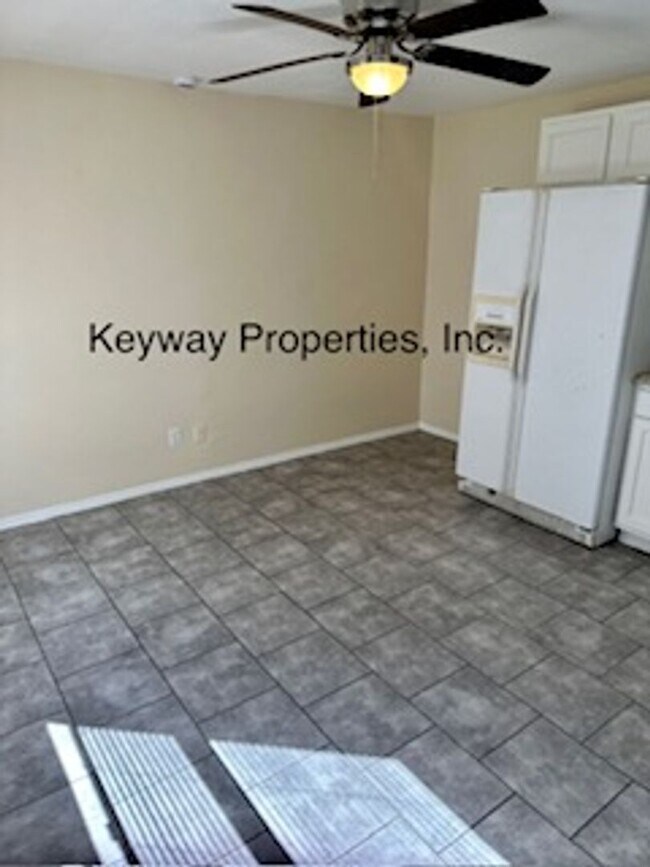 Photo - 1720 Arno St SE Unit D