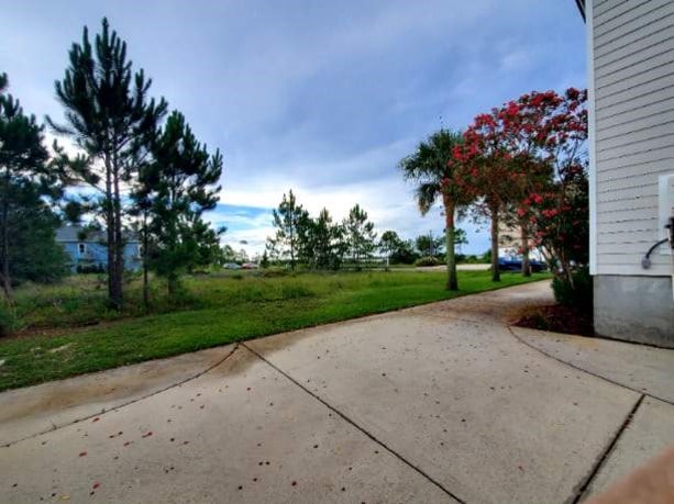 Photo - 229 Tecumseh Ln