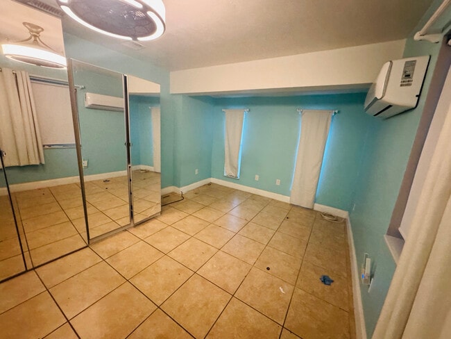 Photo - 401 SW 10th Terrace