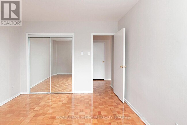 Photo - 525 Eglinton Ave E Unit 203