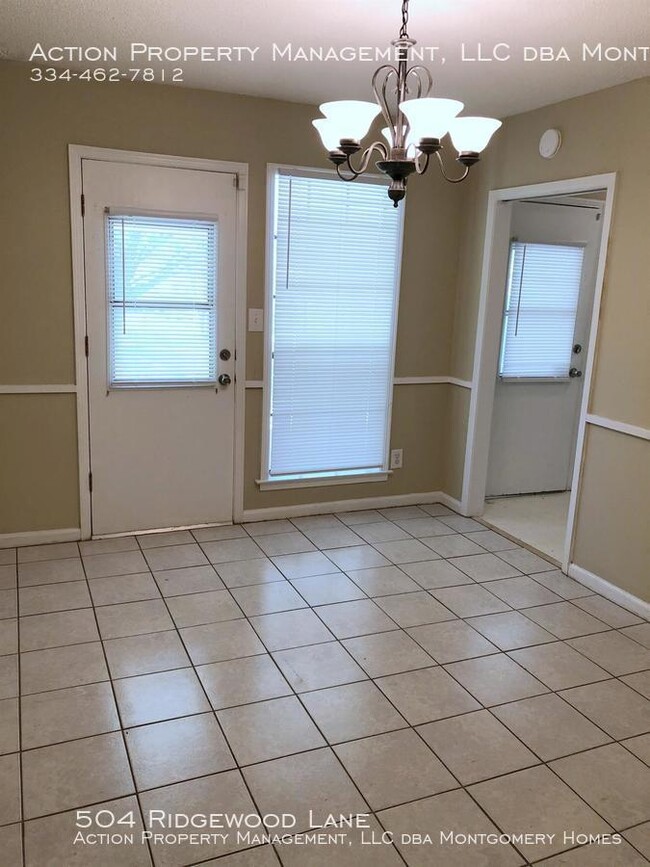 504 Ridgewood Ln