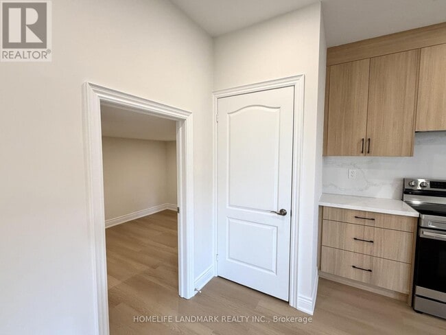 Photo - 104 Mitchell Pl