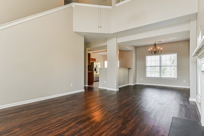 Photo - 8872 Cressent Glen Ct