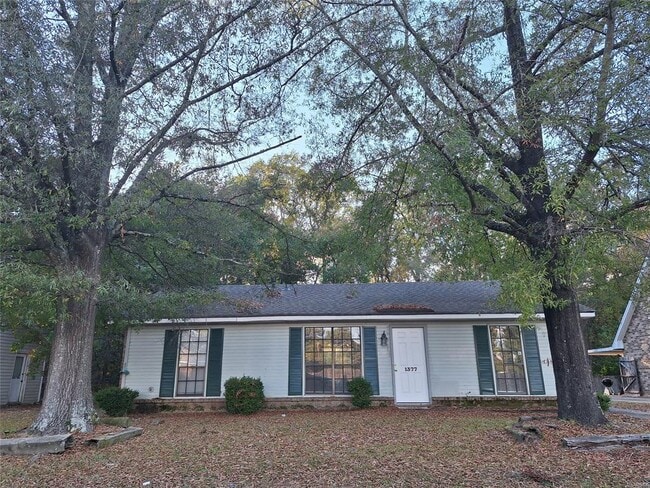 Photo - 1377 Dunbarton Rd