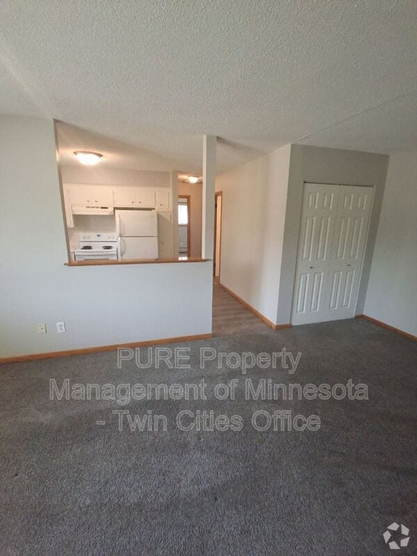 Building Photo - 5848 2nd St NE Unit 5 Rental