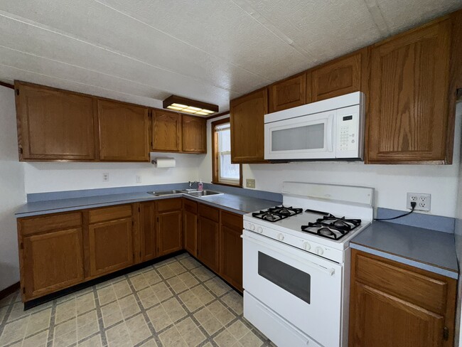 Photo - 2244 Rd 185 House