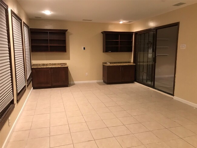 Photo - 8615 Ferris Dr