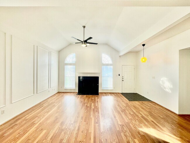 Photo - Recently updated home minutes from Grandscape