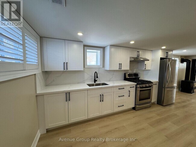 Photo - 69 McAllister Rd