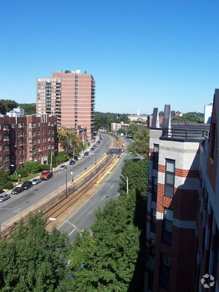 Building Photo - 1933 Commonwealth Ave Unit 1 Rental