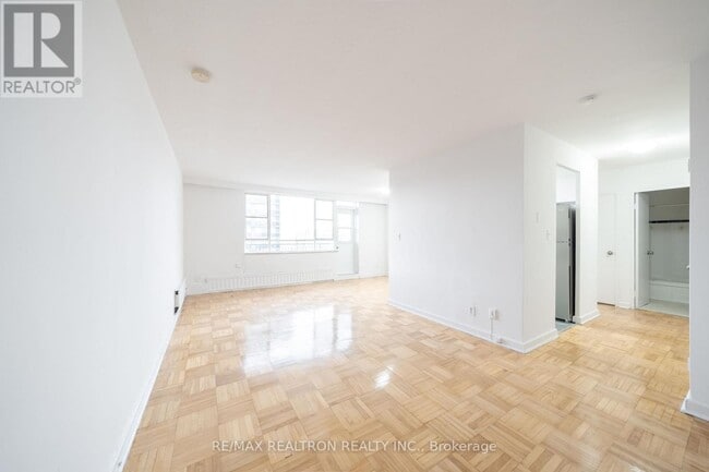 Photo - 165 Cosburn Ave. Unit 604