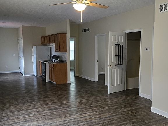 Photo - 4062 Atlee Dr