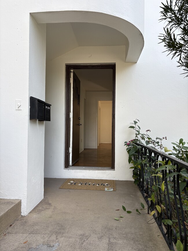 Photo - 306 14th Ave NE Unidad 1