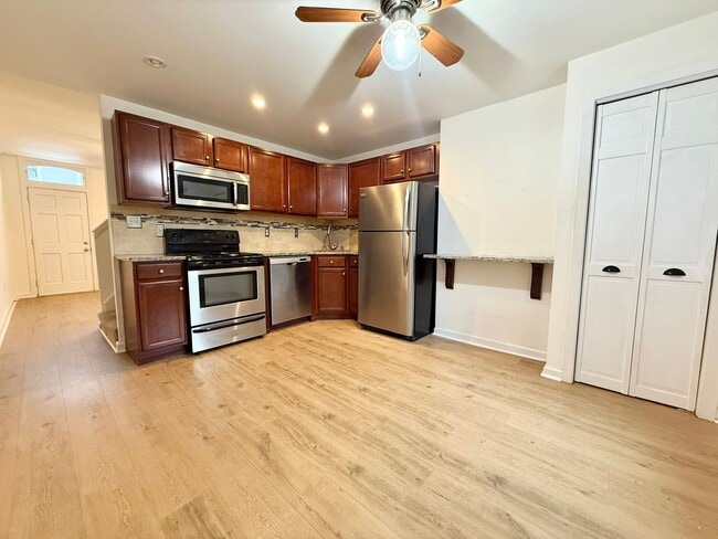Building Photo - Charming 2-Bedroom Townhome in Conshohocken