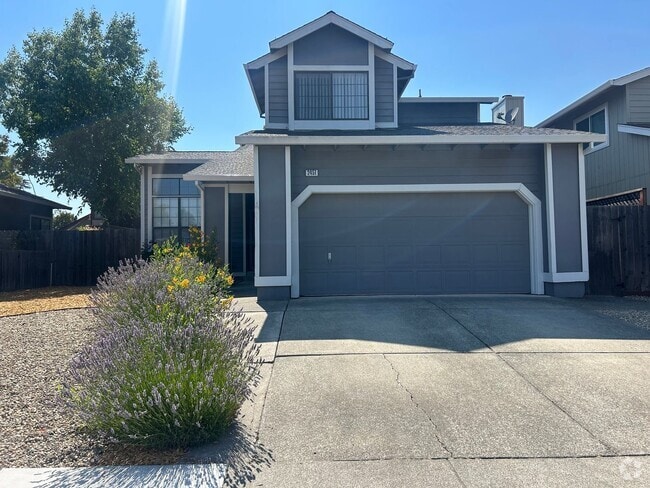 Building Photo - COMING SOON!! Gorgeous 4 bed 3 bath home l...