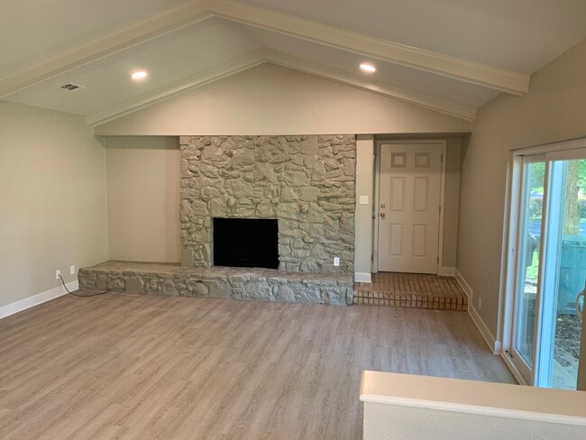 Photo - 1214 Idlewood Dr