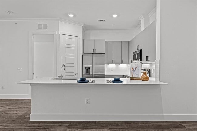 Photo - 1664 Hillside Terrace