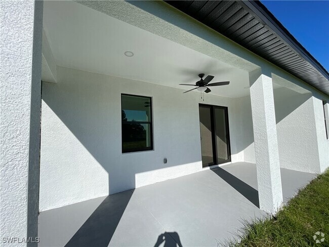 Building Photo - 818 Chemstrand St E Rental