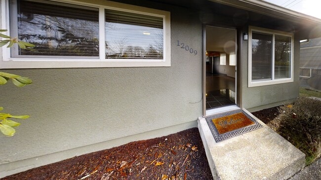 Welcome Home! - 12009 C St S Unit 12009 C St S