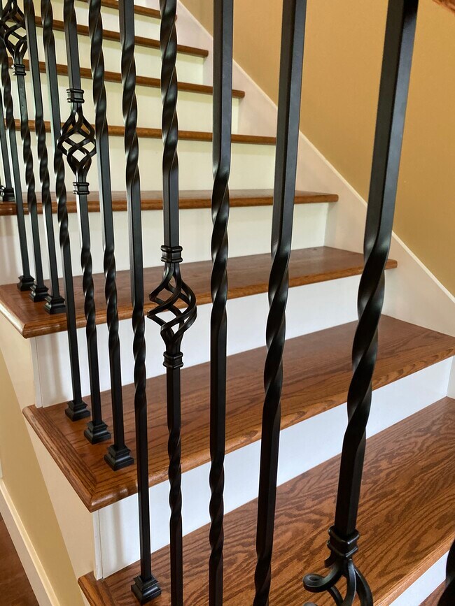 Photo - 399 Ellis Ave