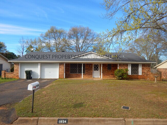 Charming 3 Bedroom, 2 Bathroom Home in Tyler! - Charming 3 Bedroom, 2 Bathroom Home in Tyler!