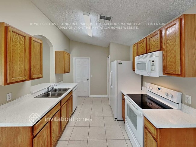 Photo - 3229 Noah St