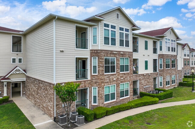 Alternar - Grand Reserve Seniors - Waxahachie