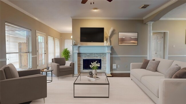 Building Photo - 14919 Forest Trails Dr