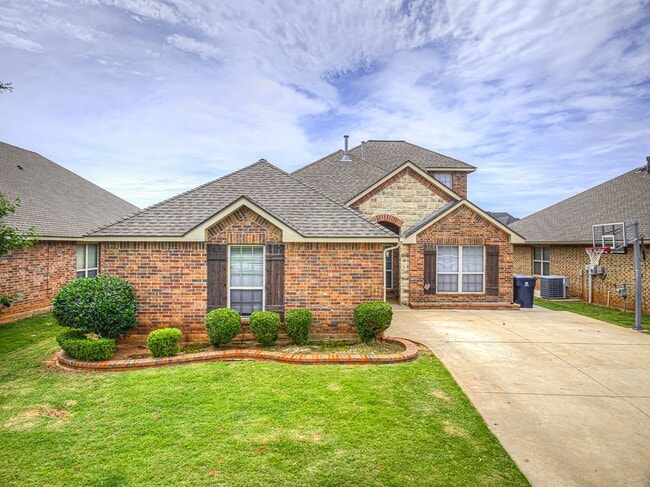 Building Photo - Beautiful Home in North Rose Lake + 5 Bedrooms + Deer Creek Schools + Storm Shelter