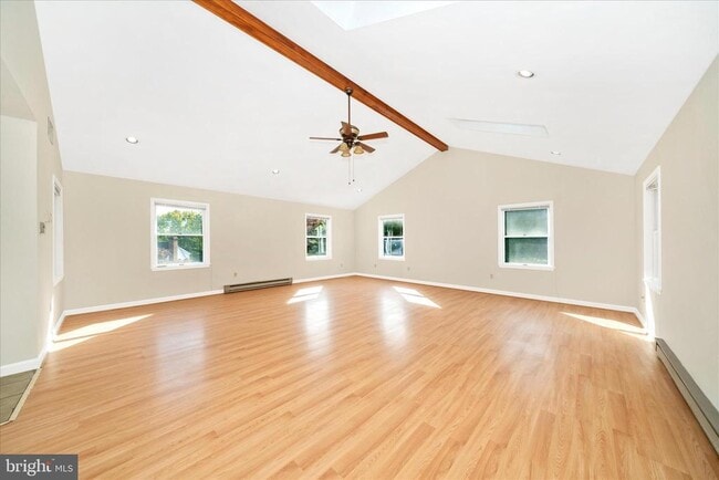 Photo - 180 Wicomico Dr