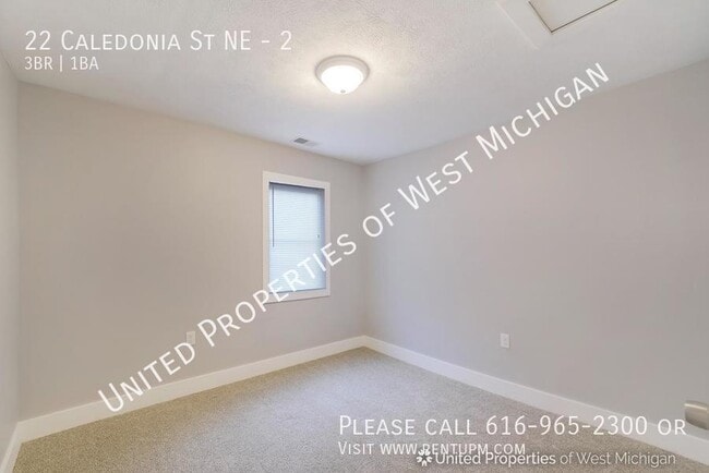 Photo - 22 Caledonia St NE Unit 2