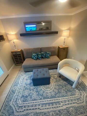 Photo - 2109 Pine Tree Dr