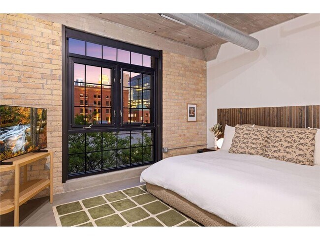 525 N 3rd St Unit 306