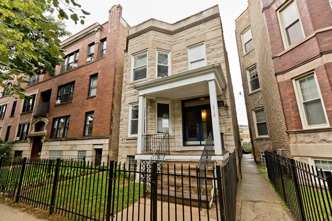 Building Photo - 3712 N Racine Ave Unit 1F