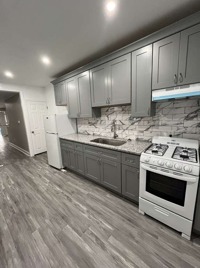 Photo - 1006 Potter St